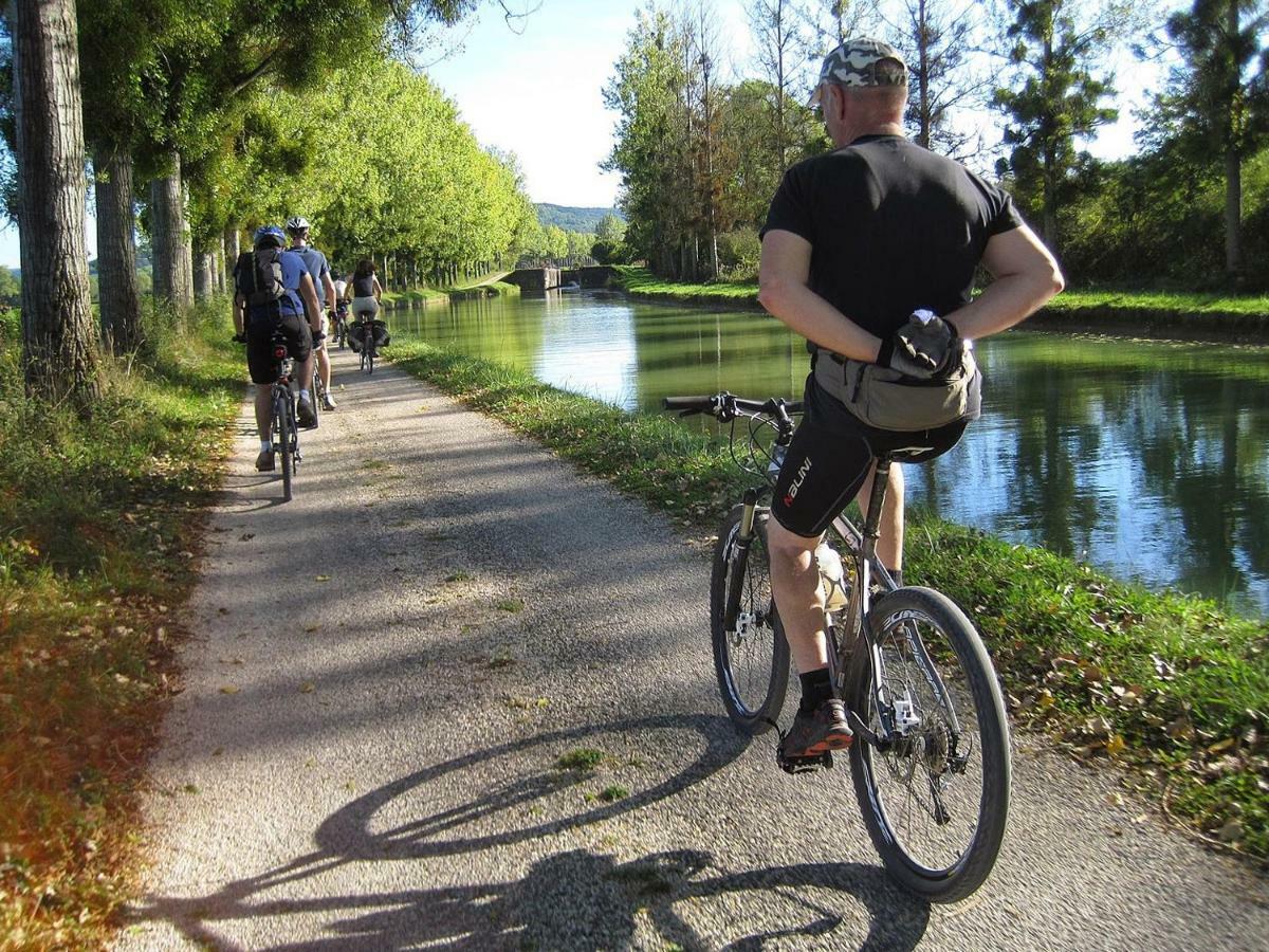 Camping De Nevers Luaran gambar